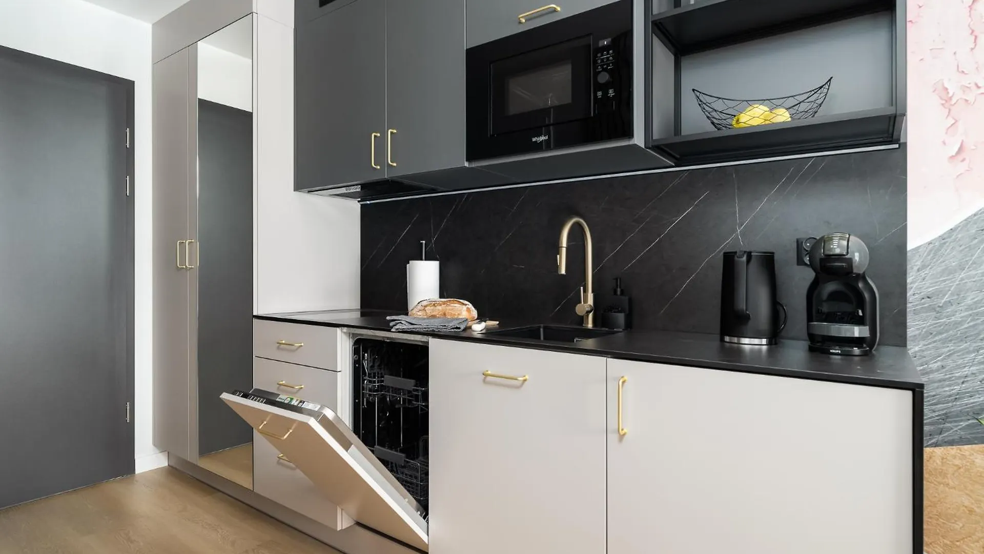 Sunny Apartment - Plac Wolnosci 6 Poznaň